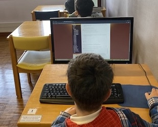 Concurso Literário Professora Carolina Santiago na fase de questionários